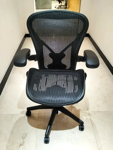 Selling for Herman Miller Areon classic chair size B size and C available