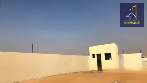 أرض بها كهرباء ومكاتب للإيجار في الصجعة – الجليل، الشارقة