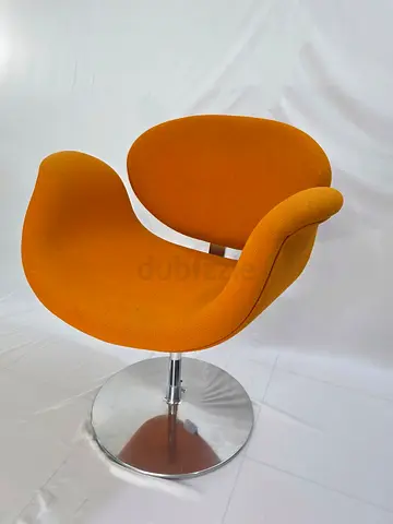 Original Artifort Little Tulip by Pierre Paulin - burnt orange (iconic 60s silhouette)