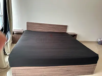 2 Oasis 6 piece king bedroom set with mattress,bed, 2 nightstands  dresser (light oak).