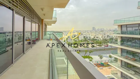SPACIOUS LAYOUT | LUXURY | POOL VIEW