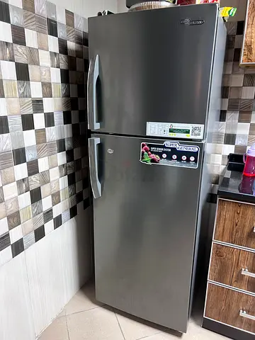 My top-freezer double-door refrigerator - amazing condition