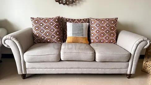 Light grey 6 seater loveseat with cushions