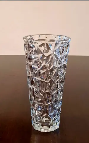 Glass Vase مزهرية زجاج
