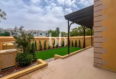 Spacious Townhouse |Immaculate |Near Park