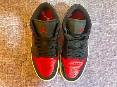 Ladies/Air Jordan Low 1 bred air