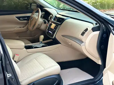 2017 Nissan ALTIMA — фото 9