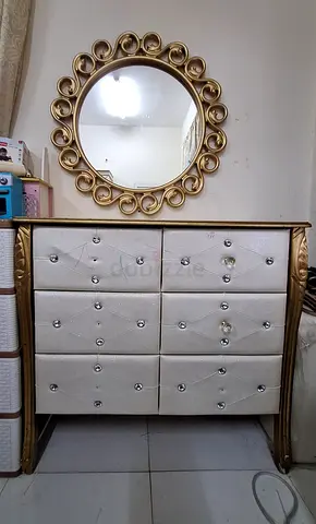 Dresser with mirror