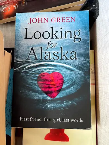 Looking for Alaska - John Green