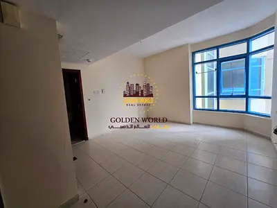 استوديو نظيف في القاسمية الند بالشارقة بتصميم عملي وموقع مميز قريب من جميع الخدمات