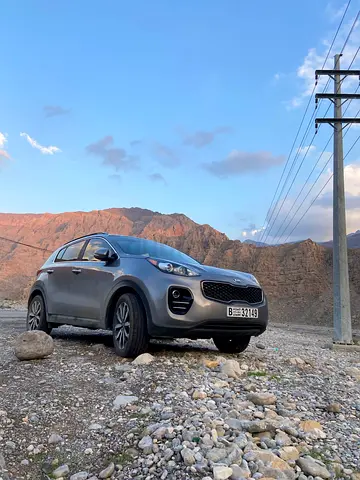 Kia Sportage EX 2019  Full Option, Fully Insured,  To model- Fully Maintained