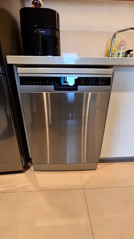Siemens iQ500 Freestanding Dishwasher- Very Good Working Condition