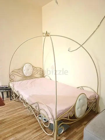 Single Bed with mattress
