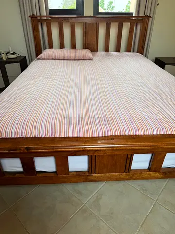 Solid Wooden Bed Frame with Slatted Headboard