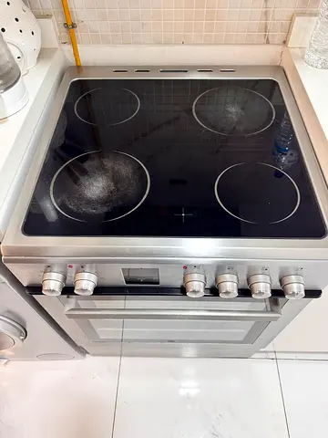 Electric Induction Cooktop with Oven