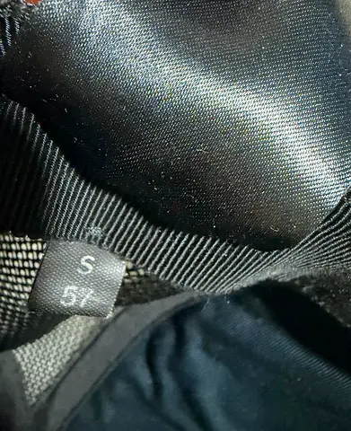 Gucci hat — size 57 (S), gently used