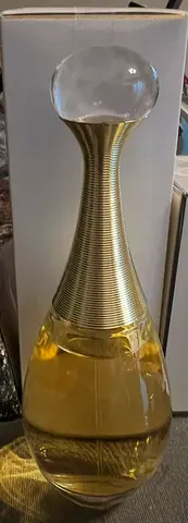 Christian Dior J’adore Eau de Parfum
100ml