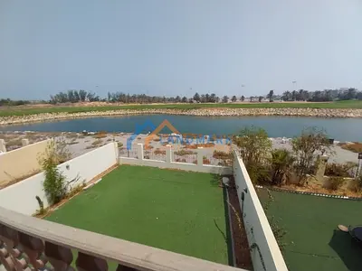 Upcoming spacious 3 bedrooms townhouse-lagoon view