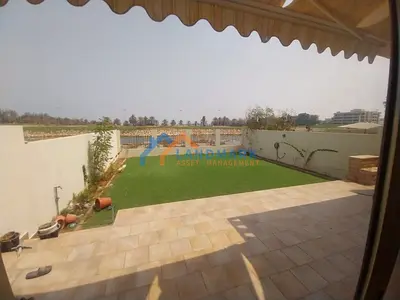 Upcoming spacious 3 bedrooms townhouse-lagoon view