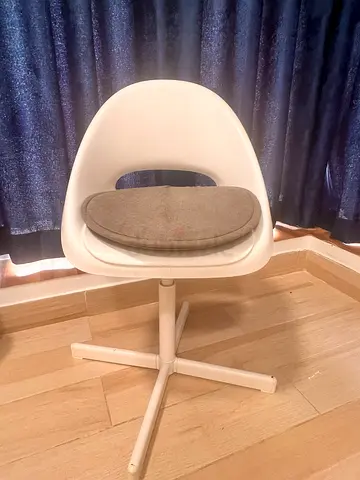 Kids White plastic swivel chair with grey cushion