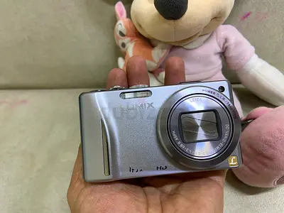 Digital camera
