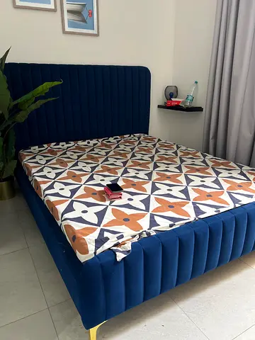 Bed king size
