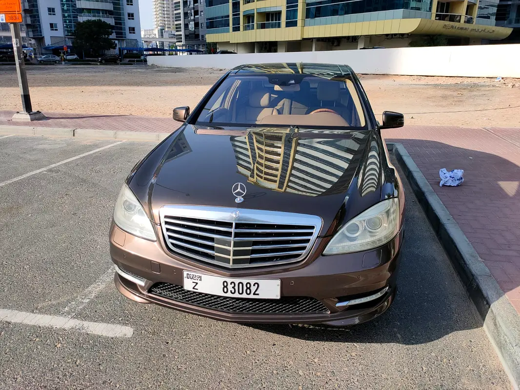 Mercedes-Benz S-Class 2011 — photo 1 of 6