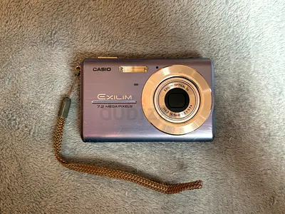 CASIO Exilim EX-Z75. CAMERA VERY CLEAN