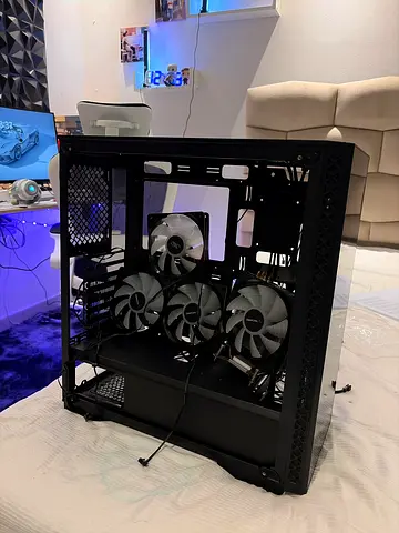 Pc case and rgb fans