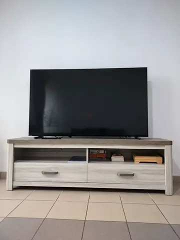 Philips 65 LED TV - Excellent working condition- under extended warranty