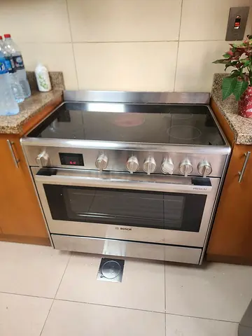Bosch series 6 full electric digital cooking range latest version 90cm