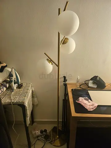 Modern 3-Globe Frosted Glass Floor Lamp