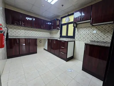 Apartment for Annual Rent – Al Jurf 3 – Ajman