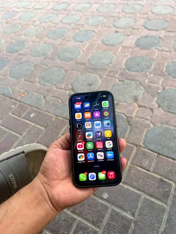 Apple iPhone - working condition, screen intact