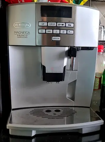 DeLonghi Magnifica Pronto Cappuccino - Automatic Espresso Machine