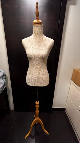 Ladies mannequin