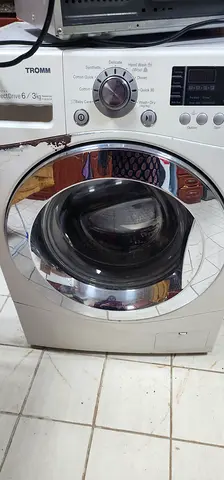 LG Tromm front-load washing Machin...