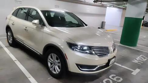 Lincoln MKX Premiere 2016 - GCC Specs - Excellent Condition