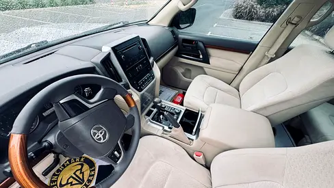 صورة 11 لـ 2018 Toyota LAND CRUISER