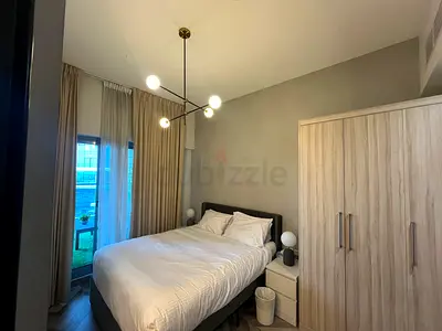 Room for rent price reduced master bedroom