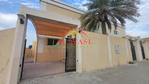 للإيجار فيلا مميزة في الشهباء – الشارقة