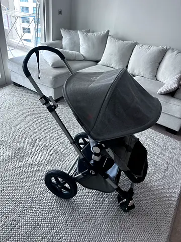 Grey Bugaboo Chameleon 3 stroller
