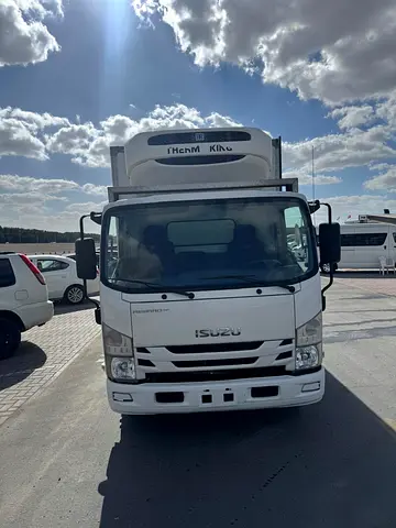 Isuzu NPR 2022 Model Thermoking T-Dairy Freezer 16 FT - GCC Specs - Excellent Condition