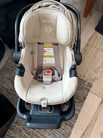 Infant Car Seat in Excellent Condition