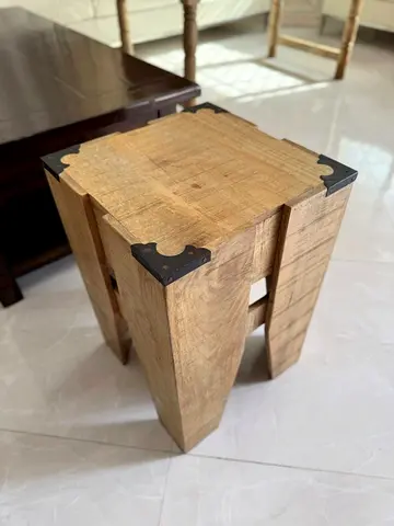 Rolf Side table