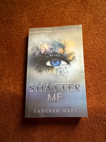 Shatter Me series — Paperback by Tahereh Mafi (gently used)