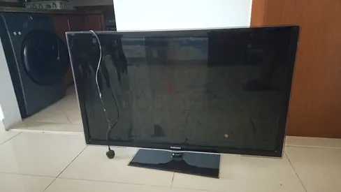 43 inch Samsung Flat Panel TV for Sale