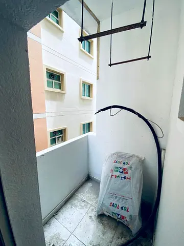 مقابل مستشفى ثومبي