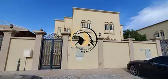 Premium 5 Bedroom Villa With All Master Room majlis Room Laundry Room Outside have Space and Parking
