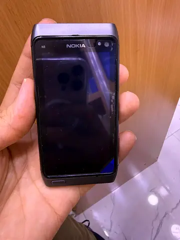 Old Nokia touchscreen phone - used, for parts/repair